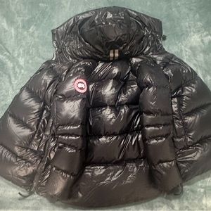 Black Womans Canada Goose Jacket